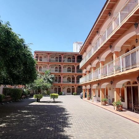 Hotel Providencia Талпа-де-Алленде Екстер'єр фото
