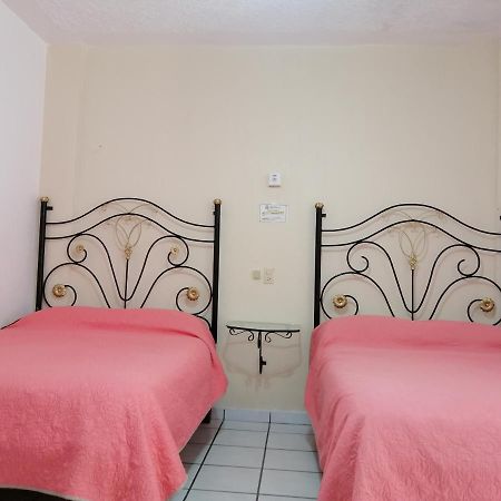 Hotel Providencia Талпа-де-Алленде Екстер'єр фото