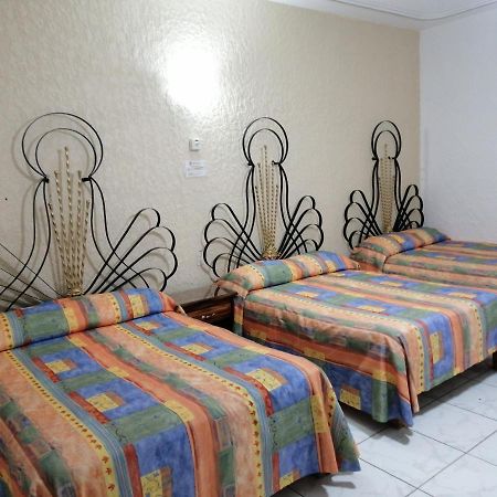 Hotel Providencia Талпа-де-Алленде Екстер'єр фото