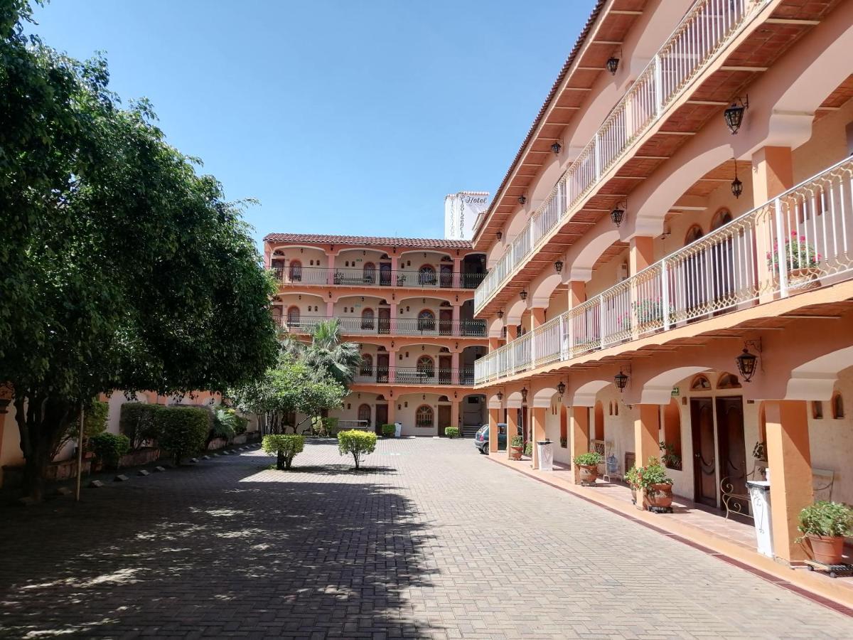 Hotel Providencia Талпа-де-Алленде Екстер'єр фото