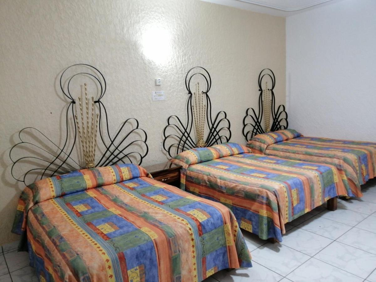 Hotel Providencia Талпа-де-Алленде Екстер'єр фото