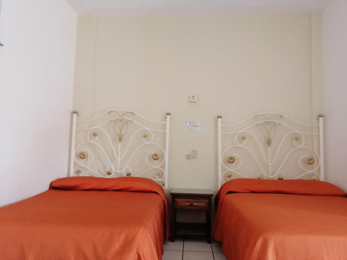 Hotel Providencia Талпа-де-Алленде Екстер'єр фото